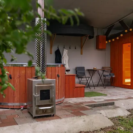 Poganyko Vendeghaz 2 * Pakozd