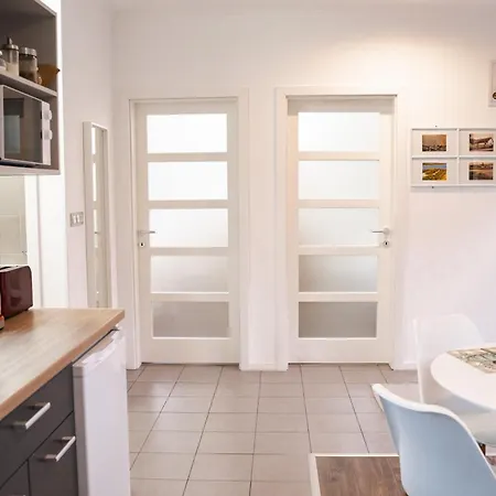 Poganyko Vendeghaz 2 *