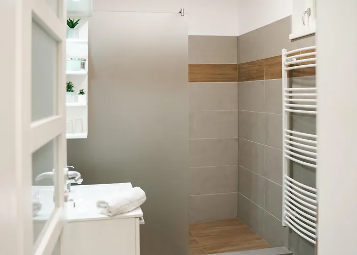 Pogánykő 2 * Pakozd