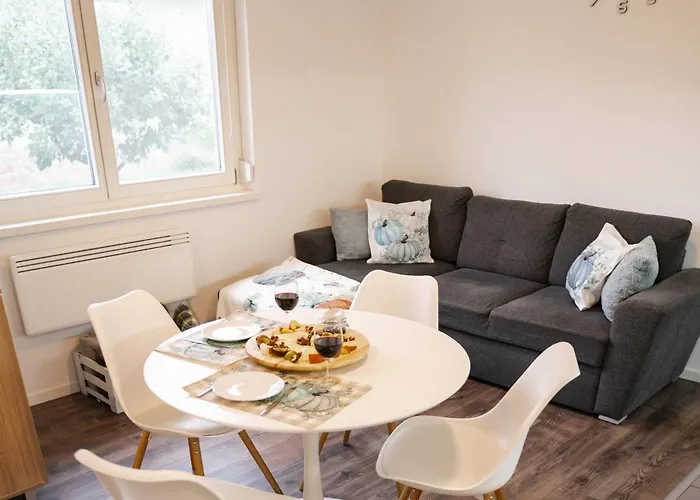 Poganyko Vendeghaz 2 *